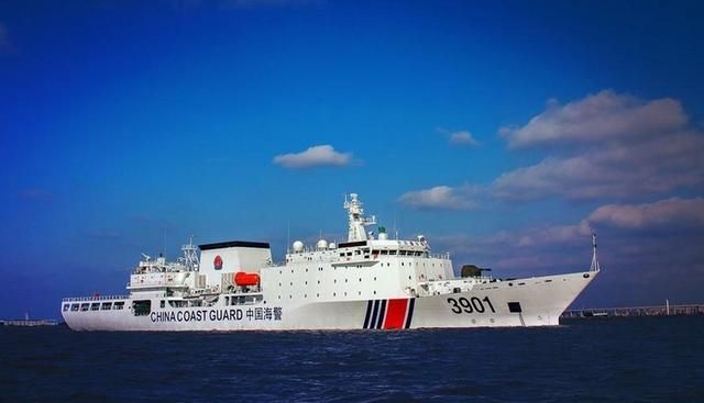 万吨级海警巡逻舰火力也很强大