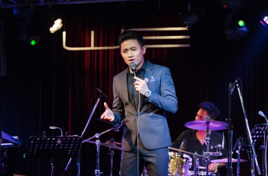 男歌手照顾前女友多年并见证她2次结婚,网友:真是模范前男友