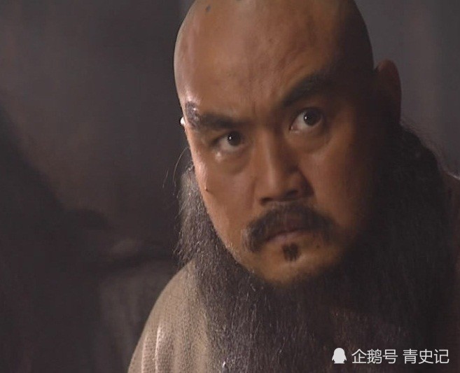 燕青|燕青为何对宋江心存不满？你看宋江干了什么，害苦了燕青