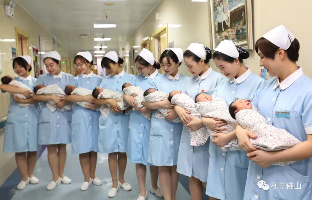 关爱母亲,呵护孩子的天使