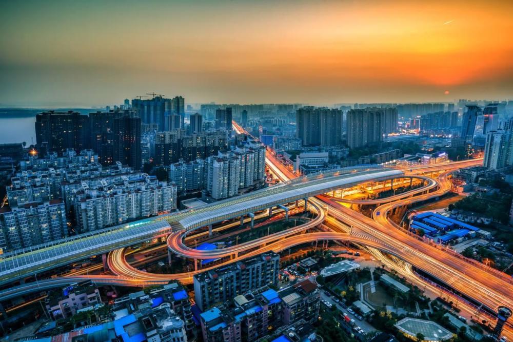 龙兴打造多维立体交通,助力城市快速发展