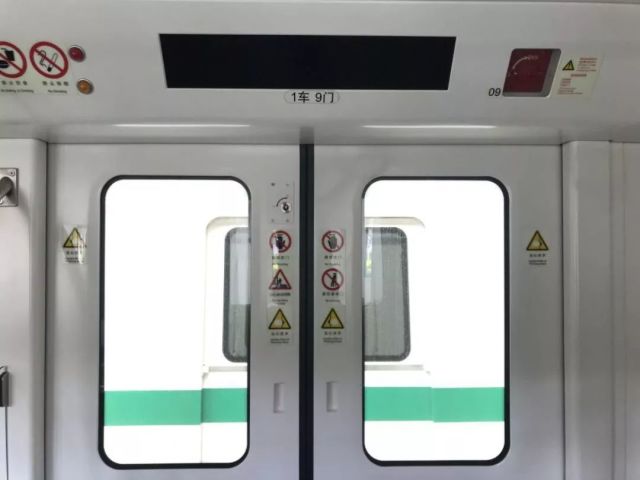 目前武漢地鐵各線路分為a型車和b型車,例如6號線為a型車每節車有10