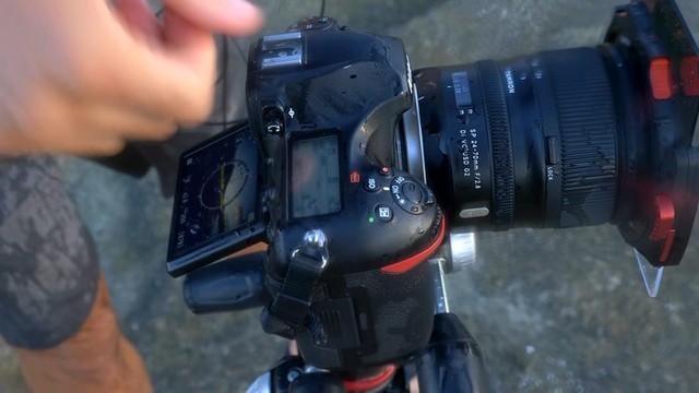 相机防水逗你玩的?尼康d850被海浪废掉了