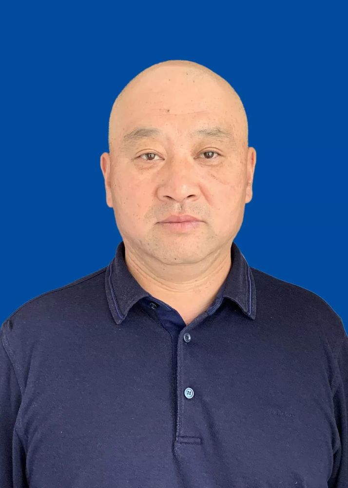 王建国 王建国,男,中共党员,现任马驹桥镇环境卫生服务中心主任.