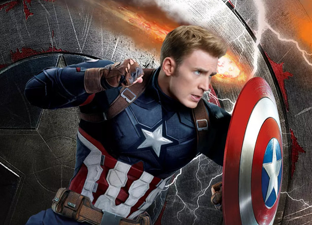 《复联4》:美队把盾牌交给能力不强的猎鹰,凭的是什么?