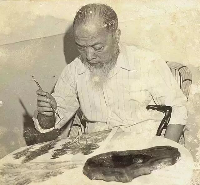 钱镜塘|一生捐赠文物3900余件，16辆卡车7天7夜运完，六莹堂主何许人也？