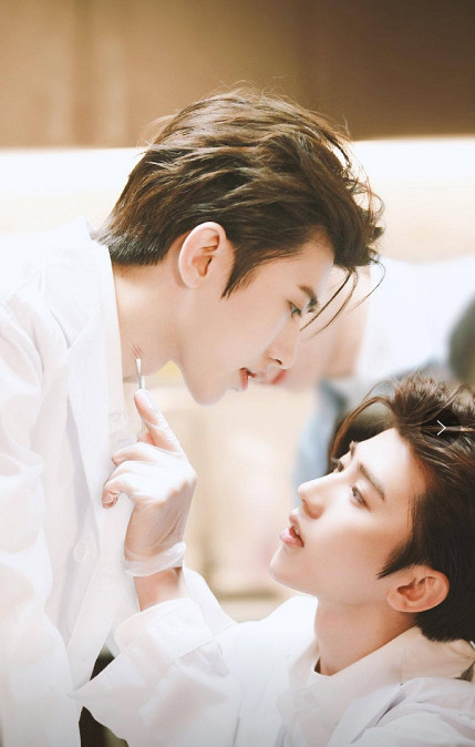 蔡徐坤和蔡徐坤cp图曝光只有他才配得上网友甜憨了