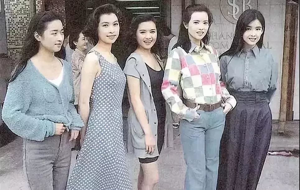 70年来中国女性服饰变迁史 你的时尚 都是爸妈玩剩的 腾讯新闻