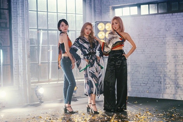 炸鸡啤酒的约会风格,ladycode与众不同的真实可爱风