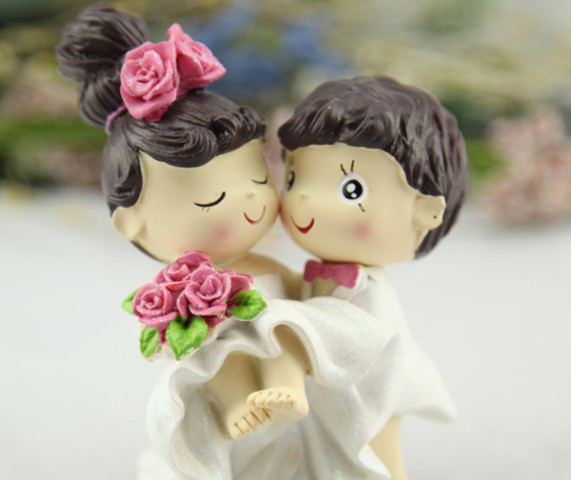 男子结婚纪念日未准备礼物却拿出记账本让老婆很懵