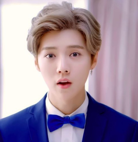 鹿晗有多爱关晓彤?你看他们俩的微信头像,网友