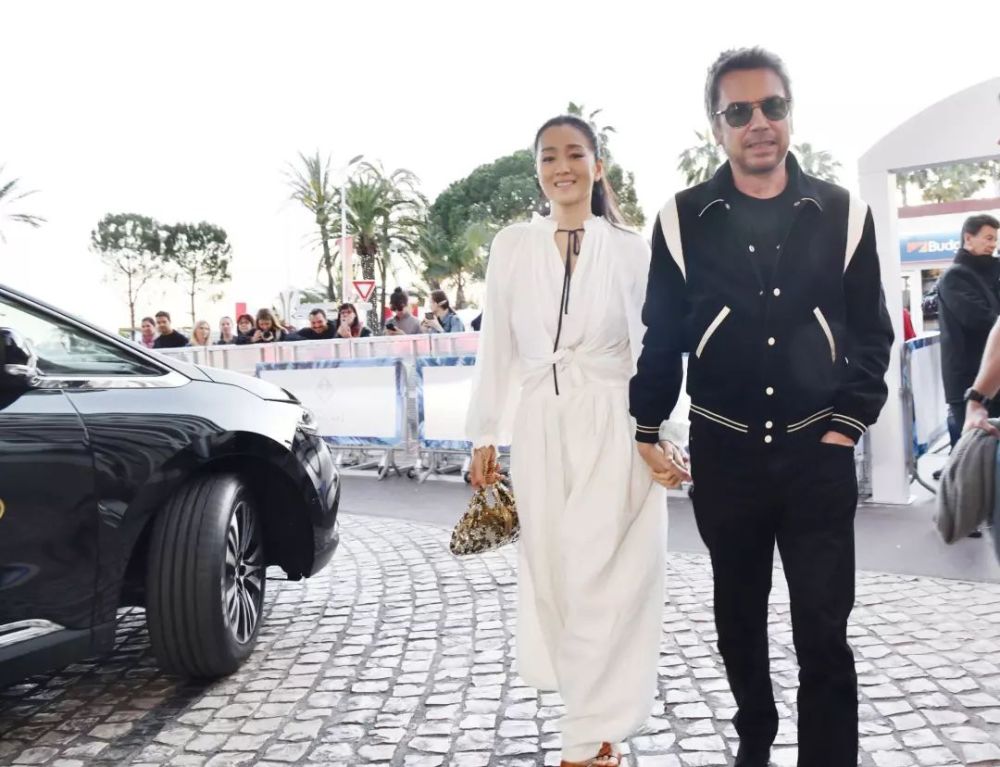 巩俐|《夺冠》爆火：55岁的巩俐，凭什么演郎平？