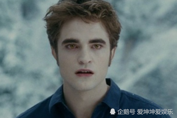 同是女吸血鬼,美国暮光女,日本黑蜜,中国网友