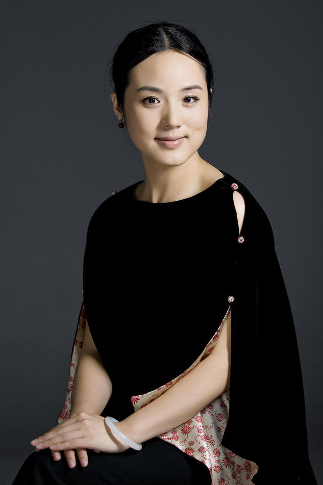 演唱家哈辉携礼揽获我的长辈微视屏作品大赛大奖