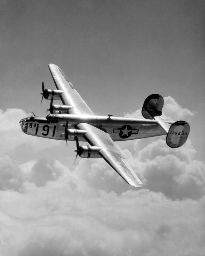 四式重型轰炸机图片