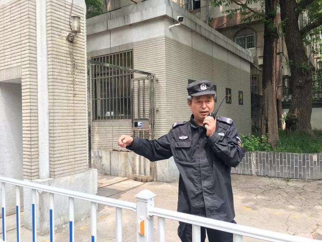 火葬场保安月薪仅2400却无人愿走行内人谁也不傻