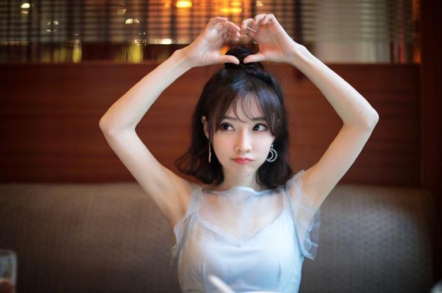 冯提莫内衣_冯提莫内衣照(2)