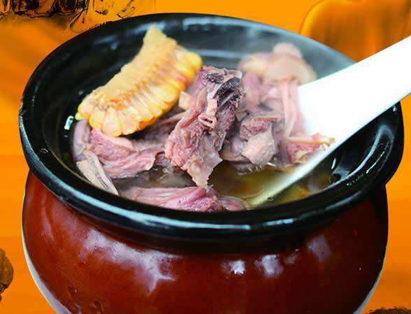 早餐中国丨早起"恰粉恰汤",是南昌人的头等大事