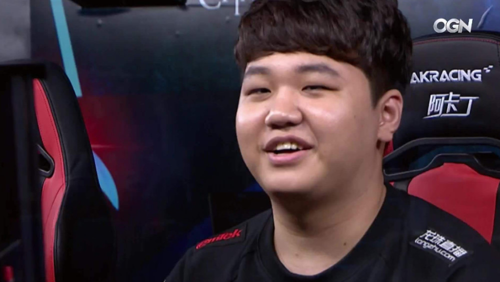 传奇adc鼠王pray,重新连接,宣布复出加入kt战队