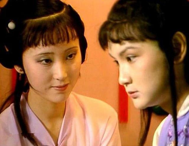 林黛玉|《红楼梦》第34回，宝玉送黛玉两块旧帕，到底有何寓意？