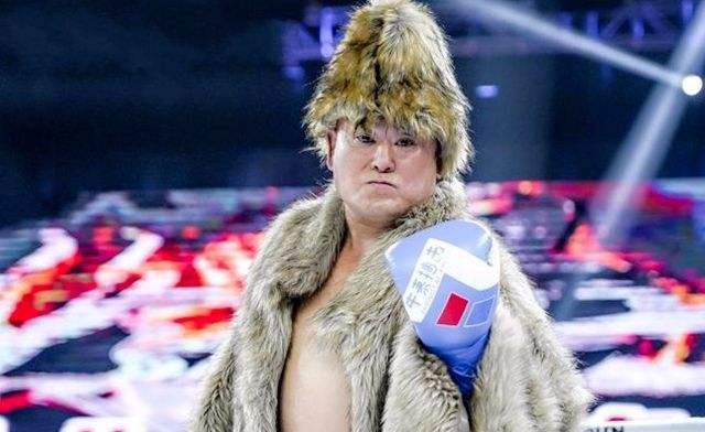 孙雷遭格斗美女王雪炮轰:别急,揍你是时间问题