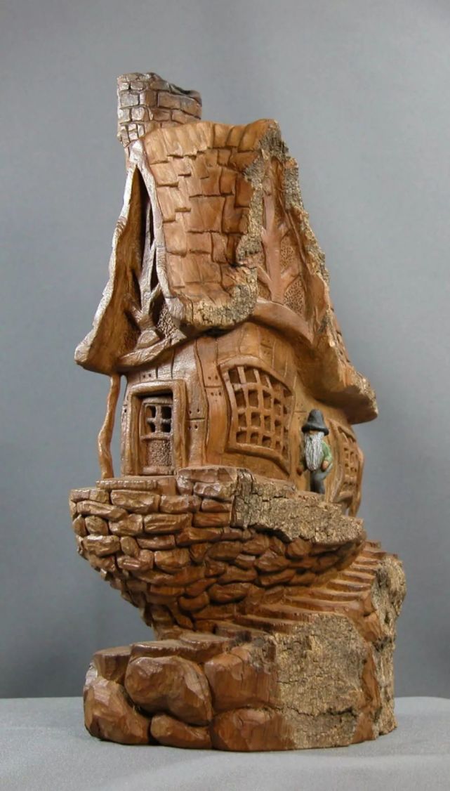 大刀阔斧的木雕,太神奇了