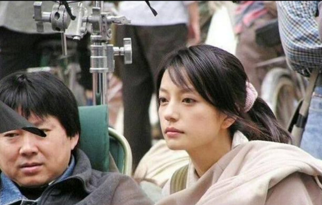 眼睛太大背锅?粉丝为Baby解释瞪眼式缘由,无