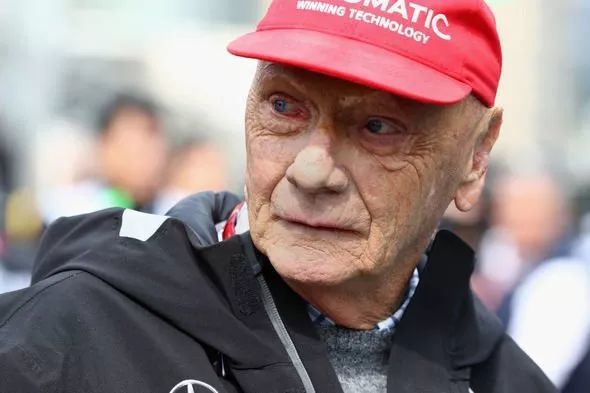 著名f1传奇车手niki lauda逝世 享年70岁