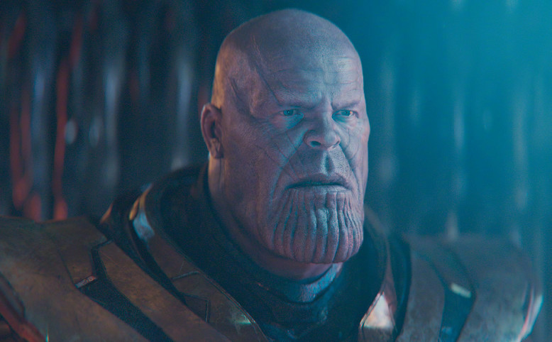 当灭霸看到老年的自己时,有谁注意他的眼神,网友:悲伤蓝瘦男孩