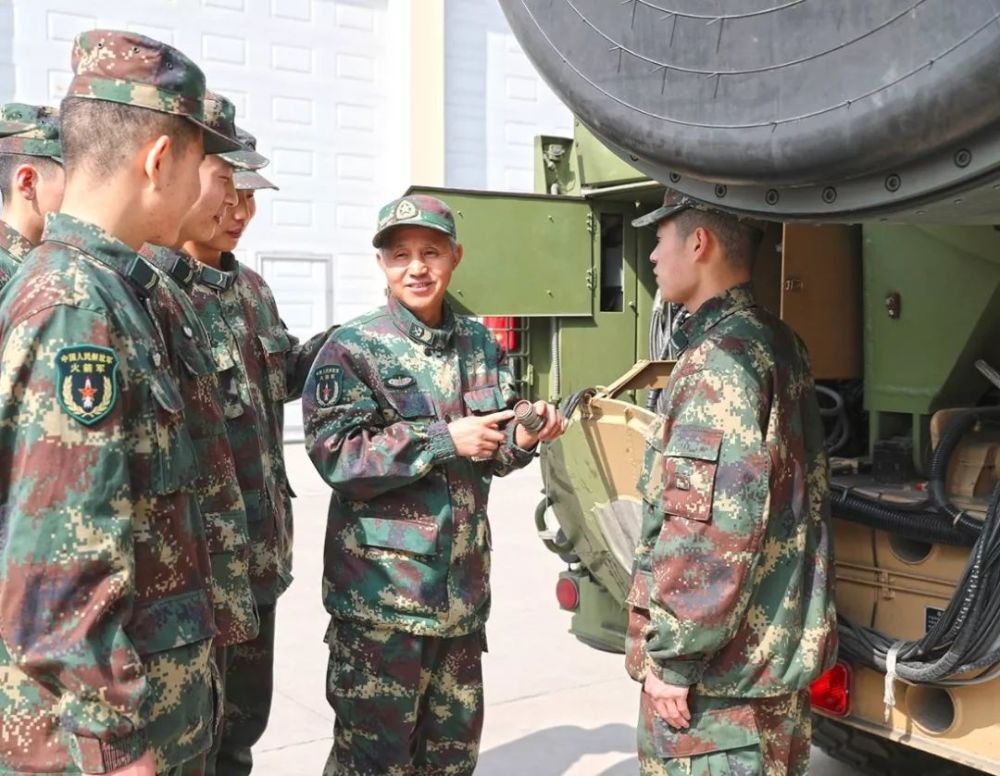 空军刘国栋少将简历图片