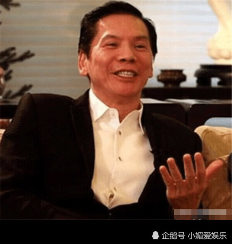 鲁豫问向华强:圈里哪个艺人请不动?没想到他脱