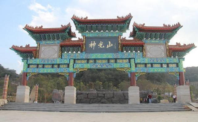 兴宁市是一个人口大“县”，总人口约118万