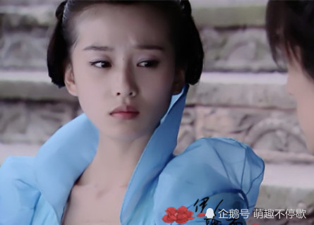 同样是蓝衣女鬼,龙葵清纯,秋容温婉,却都输给了武力值爆炸的她