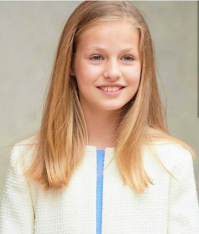 西班牙国王夫妇结婚15周年,当年婚礼害羞,竟然