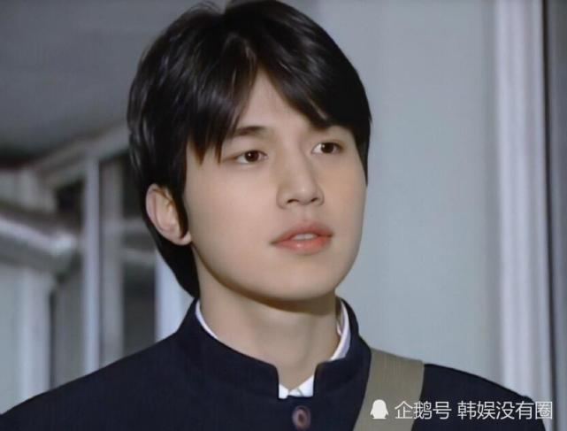 男神也胖过李栋旭旧照曝光肉嘟嘟的脸被赞很可爱