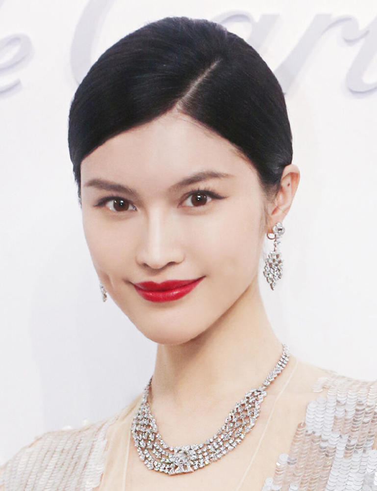 红梨色唇膏火了,你还没涂吗,赶快来看看吧