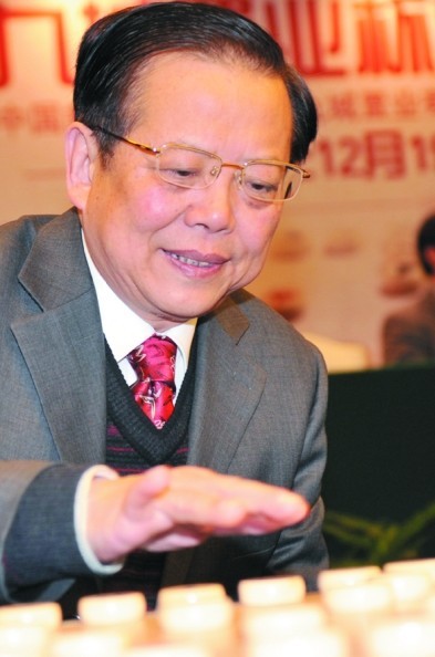 "混世魔王"杨官磷和"十连霸"胡荣华的第一次交手就斗顺炮真牛