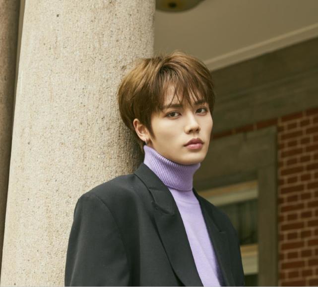 王思聪公司最成功的两位艺人,实力资源不输一线,才华颜值爆表!