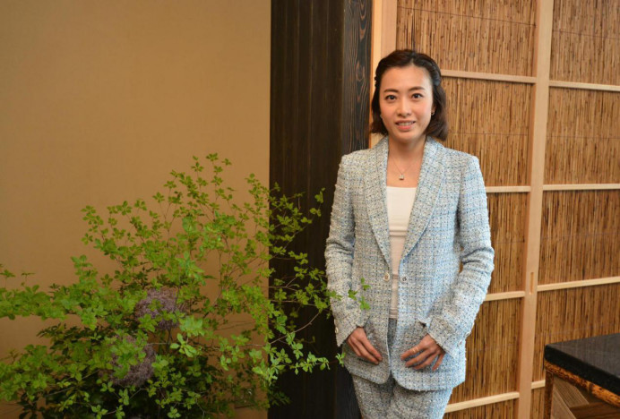 甘比接受专访透漏刘銮雄已秘密返港,不介意女儿未来也当娱记