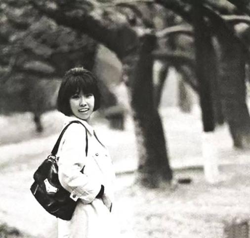 三毛留学西班牙棒打女宿舍,被逼放弃荷西财产