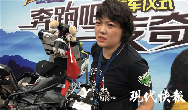把女儿培养出来,自己也要完成梦想现代快报记者了解到,李春辉在南京