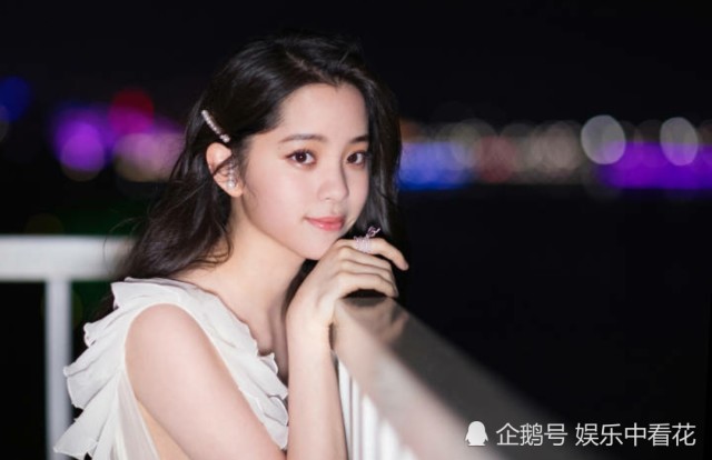 欧阳娜娜初见她直呼好漂亮,蒋依依赞她神仙颜