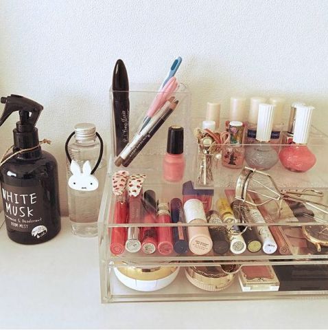日本小姐姐这样收纳化妆品 简单又实用 轻松告别脏乱差