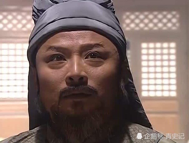 林冲|卢俊义做梁山首领，林冲为何不支持？你看他在怕什么