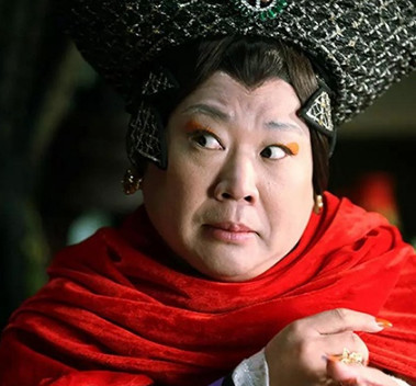 同样是男扮女装:王俊凯忍了,李易峰也忍了,郭德纲实在忍无可忍