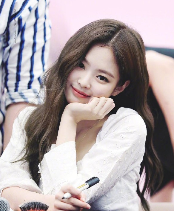 从面相观察blackpink成员 谁才是最善良的小公主呢 Jennie Jisoo Lisa Blackpink 面相