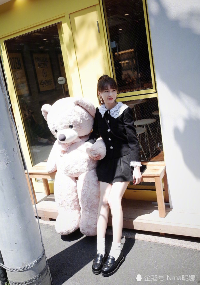 沈梦辰晒旅行美照,不在男友海涛视觉下显公主造型,可爱的不敢认