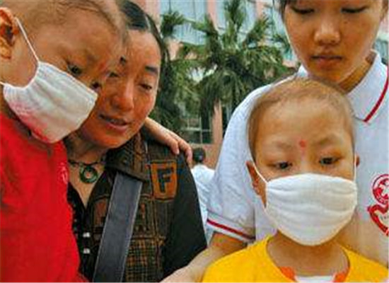 白血病|“白血病”多青睐儿童？不论男女，孩子有这“3迹象”尽早检查！