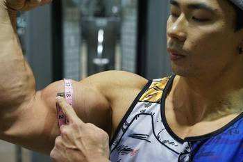 Nba球员的臂围有多恐怖 别说奥尼尔 科比那么瘦都能秒杀常人 腾讯网