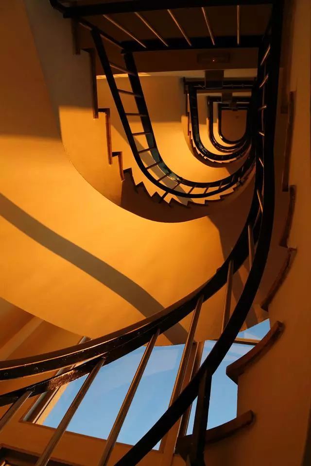 旋转楼梯!